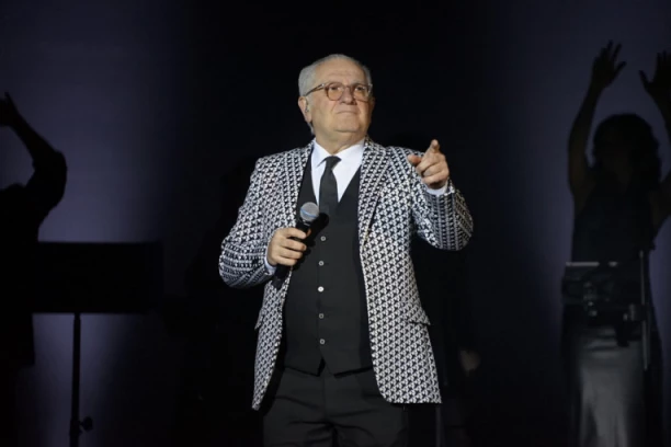 UMRO POZNATI PRODUCENT: Željko Samardžić ne može da dođe sebi od TUŽNE VESTI - oprostio se od prijatelja POTRESNIM rečima! (FOTO)