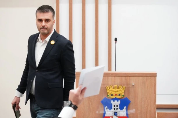 OGLASIO SE MUP O SAVU MANOJLOVIĆU! "Izjave učesnika incidenta kontradiktorne, policija će pregledati snimke nadzornih kamera"!