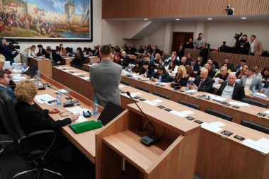 31 TAČKA DNEVNOG REDA! Počela sednica Skupštine Grada Beograda - razgovara se o rebalansima poslovanja javnih preduzeća!