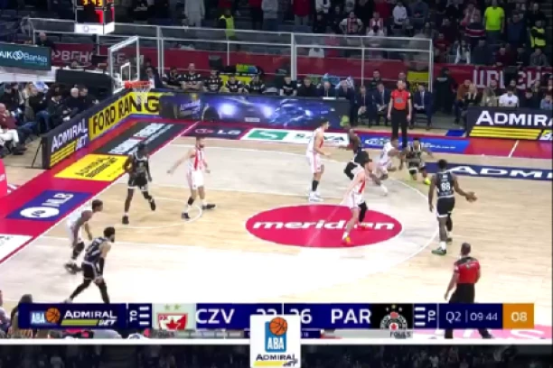 DEŽA VI: Tajrik Džons izveo isti potez protiv Zvezde Meridianbet kao i miljenik navijača Partizana! (VIDEO)