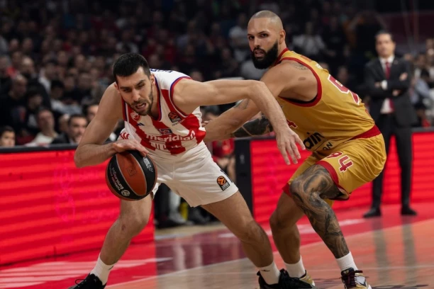 FURNIJE ZAGRMEO NA TVITERU: Francuz otkrio šta mu najviše smeta u evropskoj košarci!