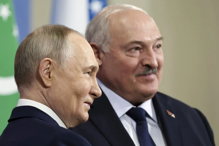 PUTIN ĆE POBESNETI NA LUKAŠENKA! Beloruski helikopter oborio ruski dron koji je leteo za Ukrajinu