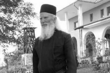 UPOKOJIO SE IGUMAN GRIGORIJE KOJI JE SAM SAGRADIO MANASTIR ŽDRELO: Sećanje na velikog ktitora našeg vremena