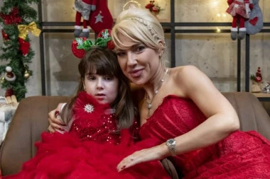 ZBOG ĆERKE JOVANE JEREMIĆ PLAČE CELA NACIJA! Mala Lea krenula u prvi razred, voditeljka objavila najemotivniji snimak!