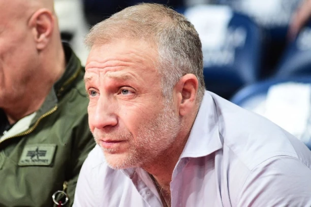 MILAN KALINIĆ ZAUVEK PRECRTAO BIVŠU ŽENU: Prelomio nakon RAZVODA, pa potegao DRASTIČAN potez! (FOTO)