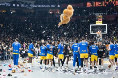 ZAR I OVO U 21. VEKU?! Vojska ZABRANILA IGRAČIMA da igraju meč - epski skandal!