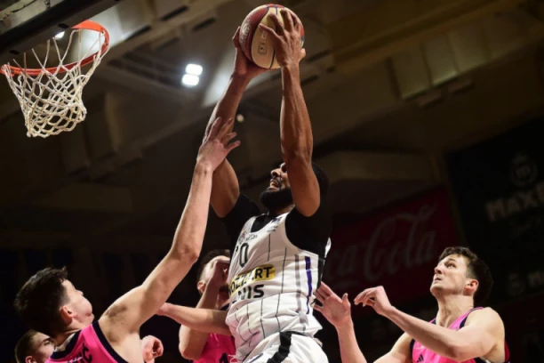 PARTIZAN SLOMIO MEGU ZA SLATKU POBEDU! Ekipa Željka Obradovića na krilima Pokuševskog trijumfovala posle produžetka