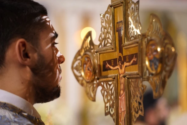 DANAS SLAVIMO VELIKOG SVECA! Valja se okupati u tri vode, da oterate smrt i nesreću ispoštujte ovaj običaj