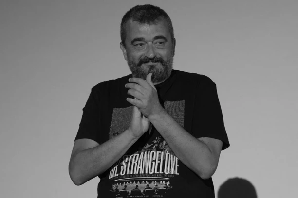 MILORAD MILINKOVIĆ GLUMIO U KULTNOM FILMU! Njegova replika se pamti! (VIDEO)