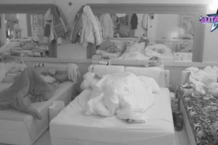 Vrele akcije Ene i Peje