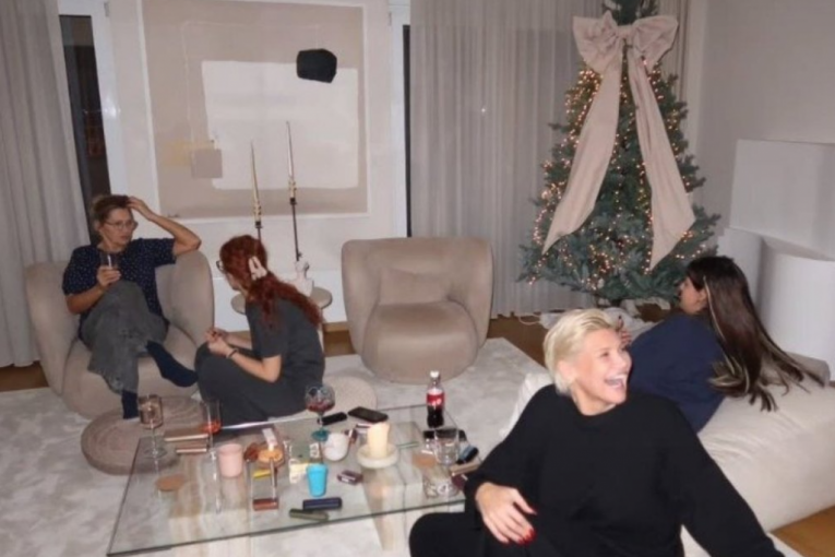 Nataša Bekvalac sa porodicom