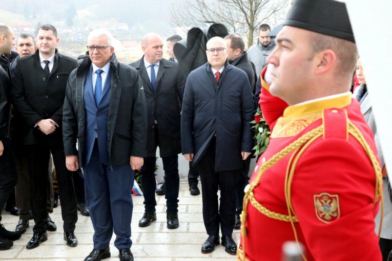 Vučević položio venac na spomenik junacima Mojkovačke bitke