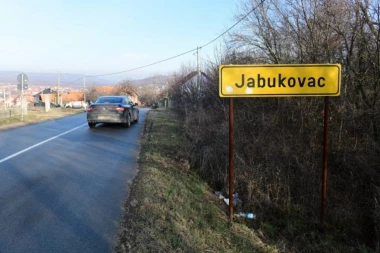 JEDINI SNIMAK SRPSKOG MASOVNOG UBICE IZ LUDNICE: Plačem za tim ljudima, nije mi žao NJE, vadila je oči psima i mačkama! (VIDEO)
