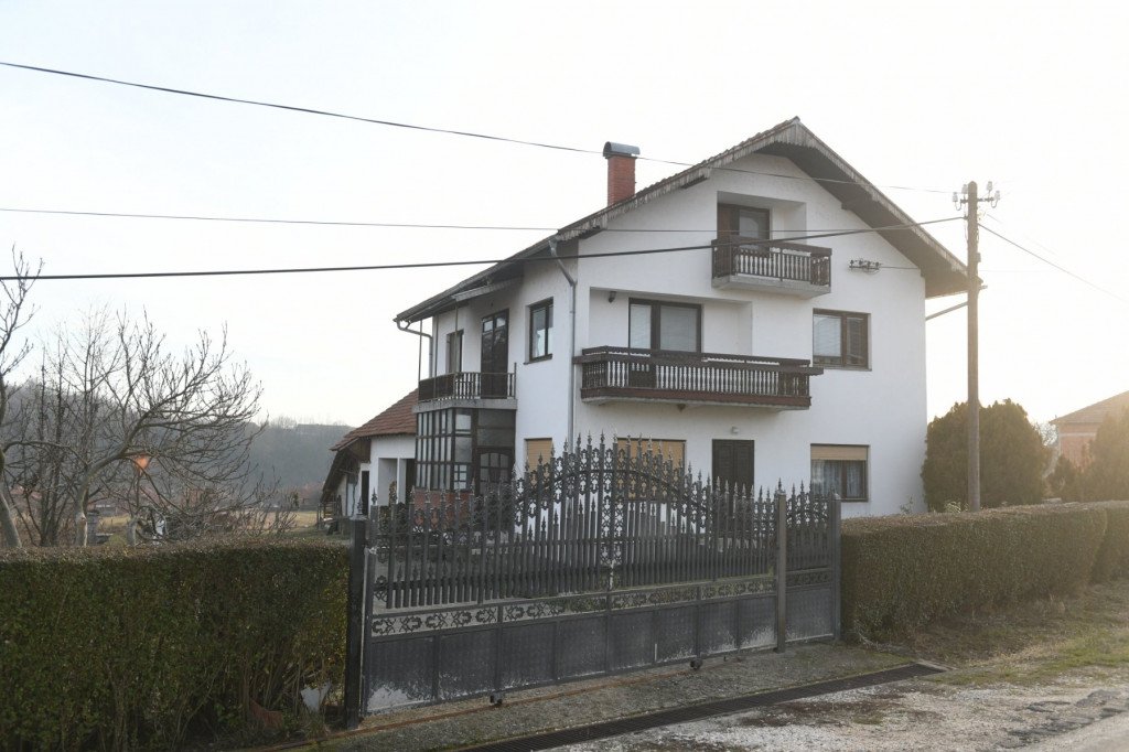 Vesnina kuća u Jabukovcu