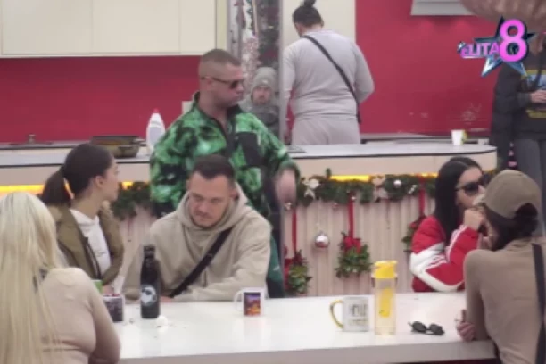 OTKRIVENA GASTOZOVA TAJNA SIMPATIJA: Pozeleneo od muke kad se UKAZALA PRED SVIMA, čeka se Anđelina reakcija (FOTO)