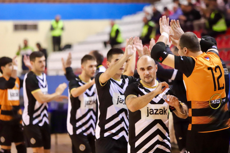 KMF Partizan - KMF Crvena zvezda 2:6 (2:2)