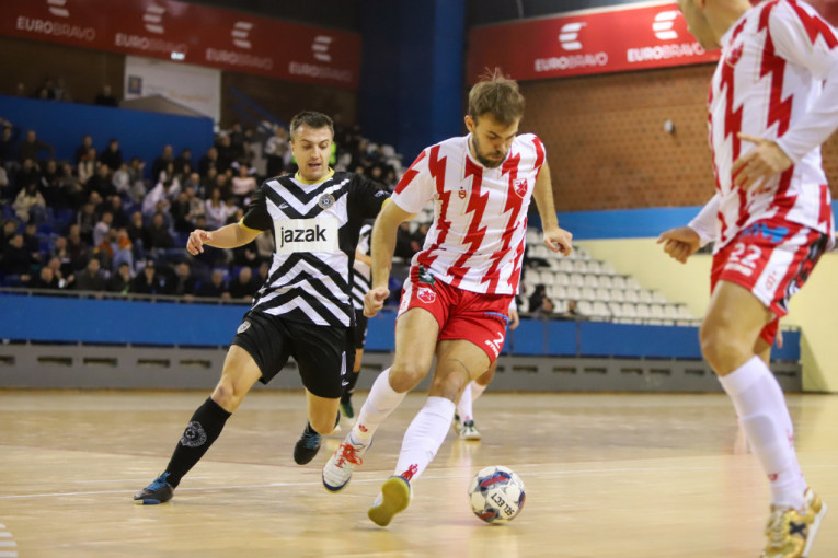 KMF Partizan - KMF Crvena zvezda 2:6 (2:2)