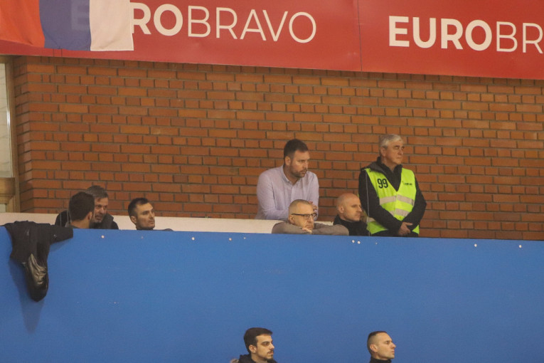 KMF Partizan - KMF Crvena zvezda 2:6 (2:2)