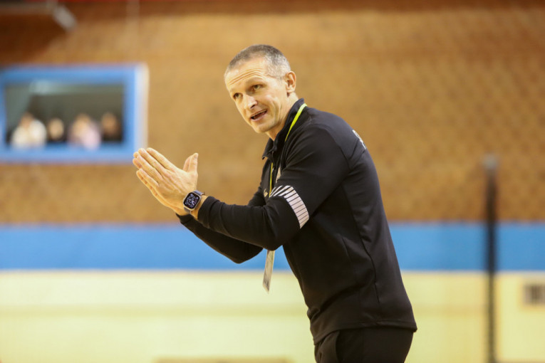 KMF Partizan - KMF Crvena zvezda 2:6 (2:2)