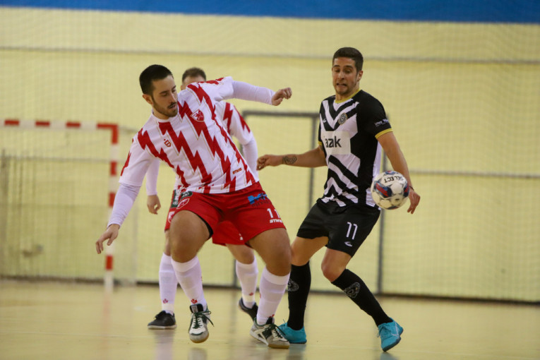 KMF Partizan - KMF Crvena zvezda 2:6 (2:2)