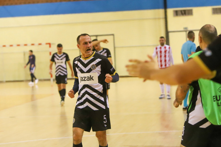 KMF Partizan - KMF Crvena zvezda 2:6 (2:2)