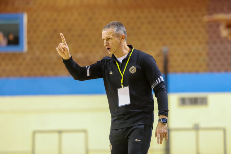 KMF Partizan - KMF Crvena zvezda 2:6 (2:2)