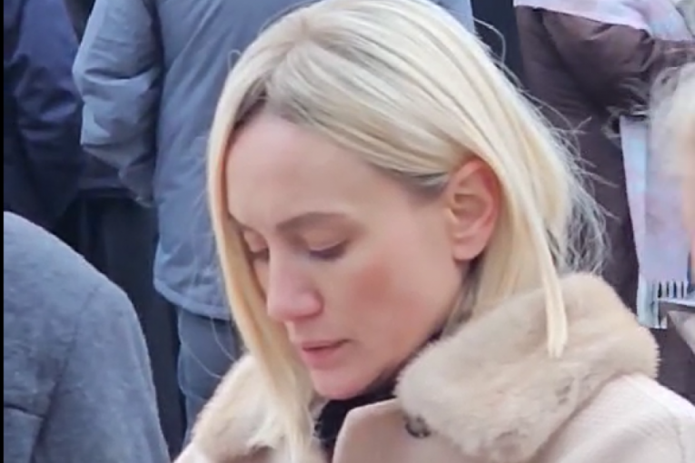 Jelena Đukić na sahrani Milorada Milinkovića