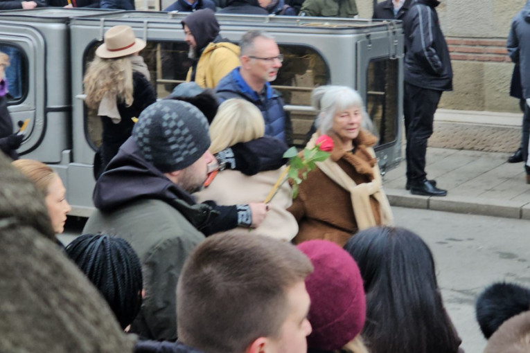 Zorana Pavić na sahrani MIlorada Milinkovića