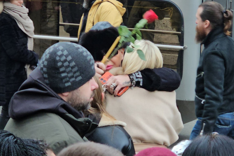 Zorana Pavić na sahrani MIlorada Milinkovića