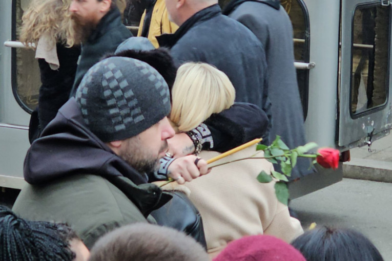 Zorana Pavić na sahrani MIlorada Milinkovića