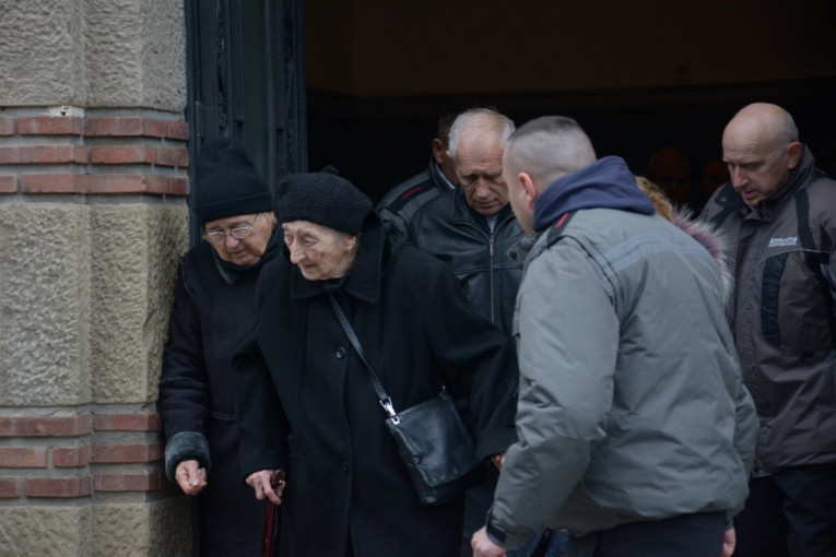 Majka Milorada Milinkovića spustila glavu na sanduk