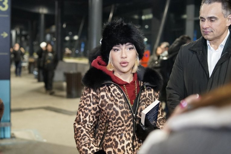 Jovana i Dragan na aerodromu "Nikola Tesla"