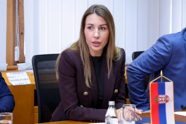"NEMA ŠTRAJKA U EPS, TO SU POTVRDILI I SINDIKALCI!" Ministarka Đedović Handanović: Stub EPS su ljudi, kompanija je stabilna!