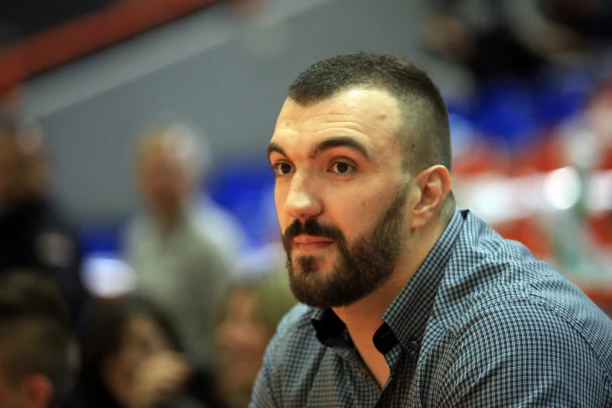 SKANDAL! ŽENA PRIJAVILA PEKOVIĆA ZA NASILJE U PORODICI: Evo šta ona tvrdi da je uradio