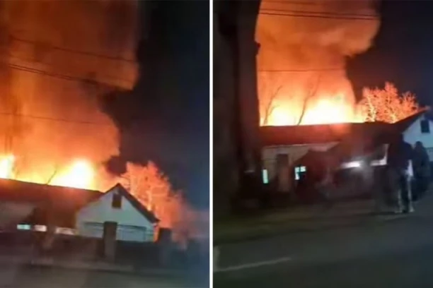 SAZNAJEMO! MALOLETNICI IZAZVALI POŽAR U KRUŠEVCU! Zapalili fabriku FAM, pa sve snimili mobilnim telefonom! GORELO PREKO  1.000 KVADRATA! (VIDEO)