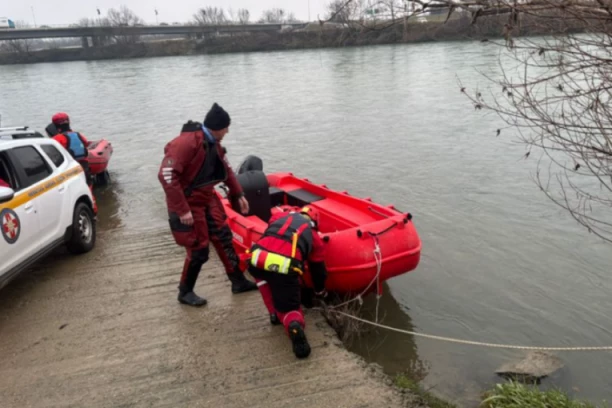 DRAMA U SUDNICI: Dovedena majka deteta za čijim telom se traga u reci Savi