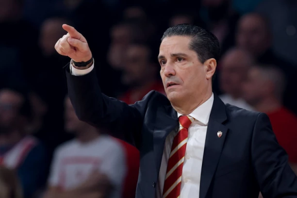 SFEROPULOS U PROBLEMU: Crveno-beli putuju u Berlin bez dvojice igrača!