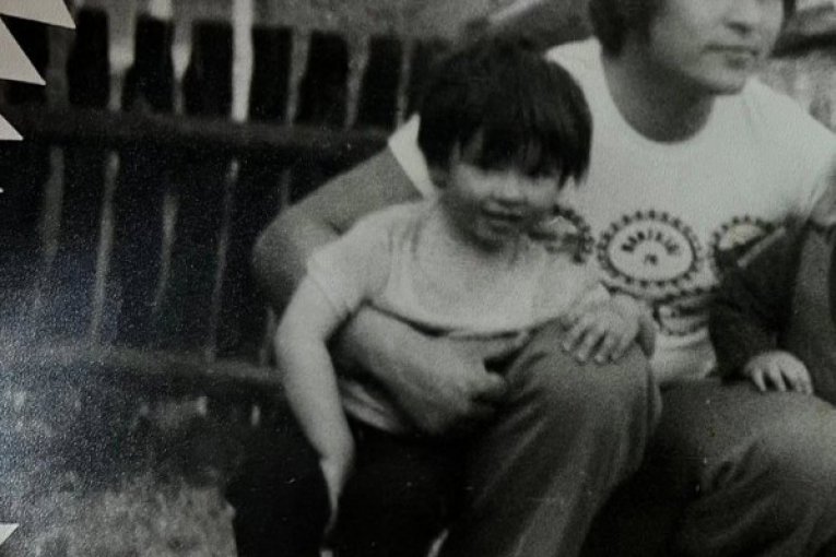 Maji Marijani preminuo otac