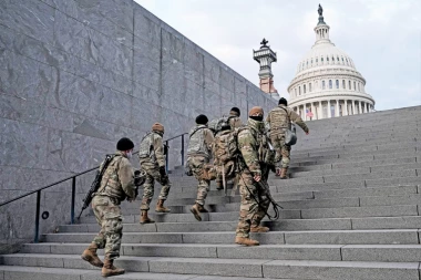 KOJE CRNO PRIMIRJE: Rusi presreli i oborili ukrajinske dronove, na drugoj strani ZAPALJENE STAMBENE ZGRADE!