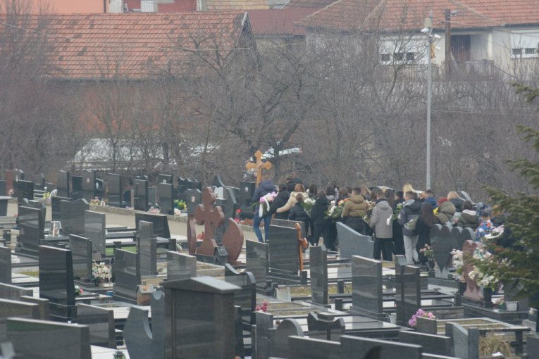 Sahrana tinejdžerke Nine Punović