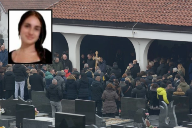 TVOJE VIII2 NIKAD NEĆE BITI ISTO! Školski drugovi i nastavnici ne mogu da prihvate da njihove Nine više nema!