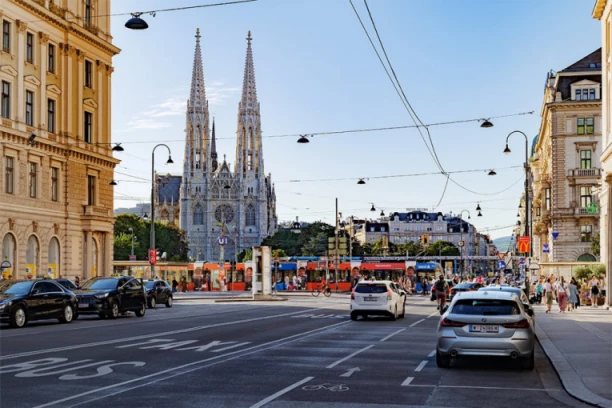 SRBI MAHOM POSEĆUJU OVAJ GRAD ZA PRAZNIKE: Turisti samo stižu, očekuje se navala