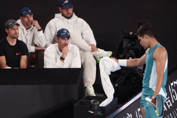 ALKARAZ ISMEVAO NOVAKA! Sraman potez španskog tenisera (VIDEO)