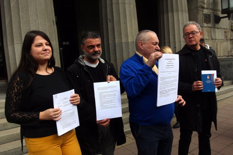 Smiljan Banjac - megafon na protestima opozicije