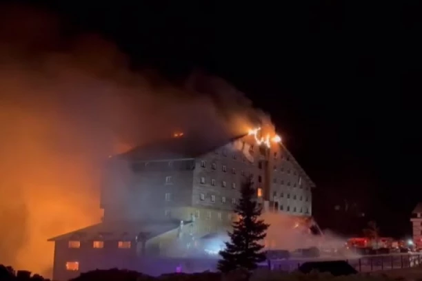 POTRESNE PRIČE IZ HOTELA SMRTI SAMO SE NIŽU: Beba umrla u očevom naručju dok su čekali da ih vatrogasci izvuku iz požara!