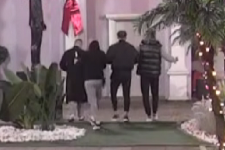 Munjez Elita 8 postao otac Stefani Grujić se porodila