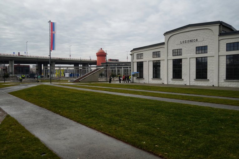 Premijer Vučević obilazi gradilište Ložionice u Beogradu