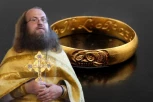 DA LI NOŠENJE NAKITA PREMINULIH DONOSI NESREĆU ILI BLAGOSLOV? Otac Andrej osvetljava istine i zablude koje se prenose generacijama