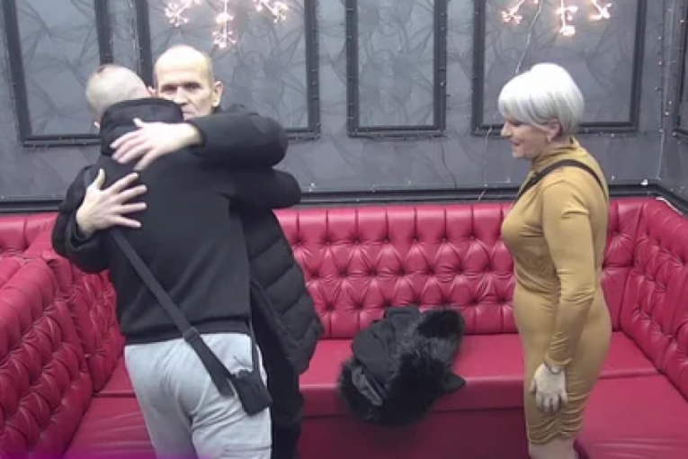 Munjez Elita 8 roditelji