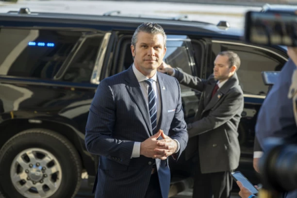 TRAMPOV MINISTAR U RAMŠTAJNU: Ovome se mnogi nisu nadali, evo koji je razlog prisustva